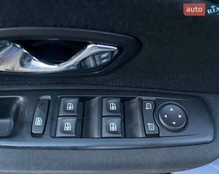 Синій Рено Меган, об'ємом двигуна 1.6 л та пробігом 211 тис. км за 7250 $, фото 22 на Automoto.ua