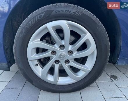 Синій Рено Меган, об'ємом двигуна 1.6 л та пробігом 211 тис. км за 7250 $, фото 44 на Automoto.ua