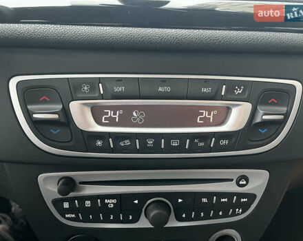 Синій Рено Меган, об'ємом двигуна 1.4 л та пробігом 238 тис. км за 6950 $, фото 54 на Automoto.ua