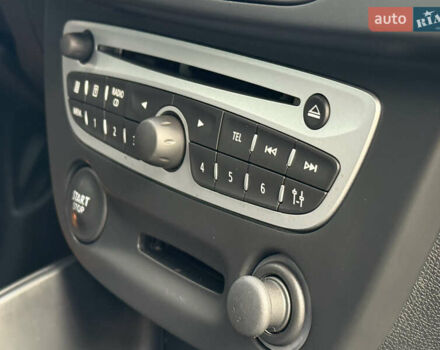 Синий Рено Меган, объемом двигателя 1.6 л и пробегом 338 тыс. км за 6999 $, фото 48 на Automoto.ua