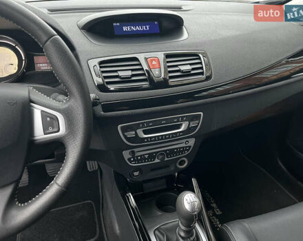 Синий Рено Меган, объемом двигателя 1.4 л и пробегом 238 тыс. км за 6950 $, фото 50 на Automoto.ua