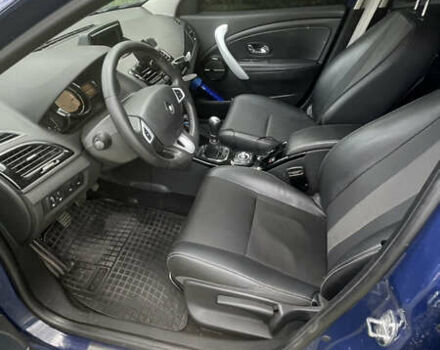 Синій Рено Меган, об'ємом двигуна 1.46 л та пробігом 240 тис. км за 6900 $, фото 6 на Automoto.ua