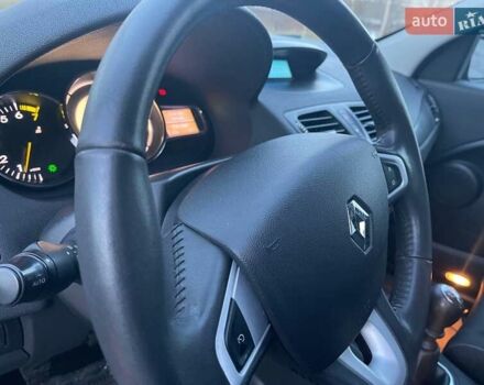 Синій Рено Меган, об'ємом двигуна 1.6 л та пробігом 211 тис. км за 7250 $, фото 27 на Automoto.ua