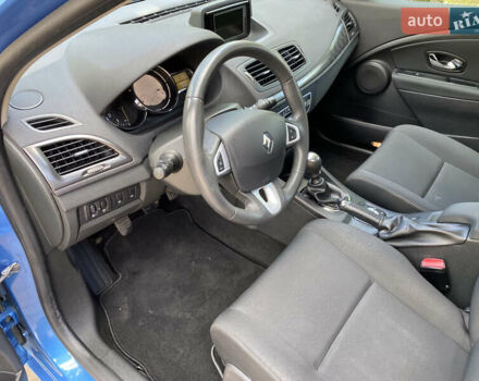 Синий Рено Меган, объемом двигателя 1.5 л и пробегом 284 тыс. км за 8300 $, фото 11 на Automoto.ua