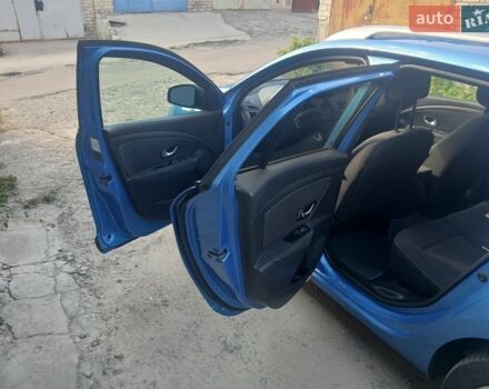 Синий Рено Меган, объемом двигателя 1.46 л и пробегом 275 тыс. км за 7900 $, фото 11 на Automoto.ua