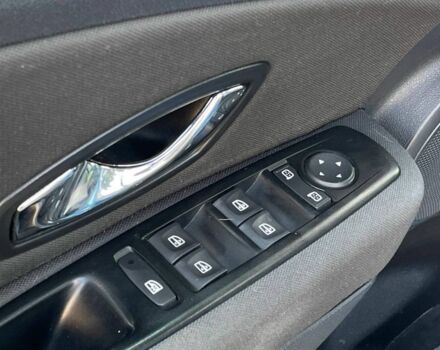 Синий Рено Меган, объемом двигателя 1.5 л и пробегом 301 тыс. км за 9500 $, фото 4 на Automoto.ua