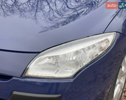 Синий Рено Меган, объемом двигателя 1.6 л и пробегом 175 тыс. км за 7500 $, фото 5 на Automoto.ua