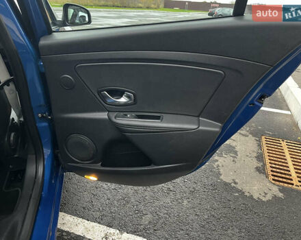 Синий Рено Меган, объемом двигателя 1.4 л и пробегом 238 тыс. км за 6950 $, фото 66 на Automoto.ua