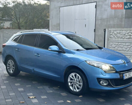Синий Рено Меган, объемом двигателя 1.5 л и пробегом 257 тыс. км за 8600 $, фото 3 на Automoto.ua
