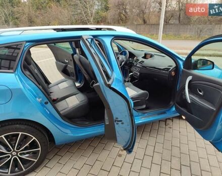 Синий Рено Меган, объемом двигателя 1.5 л и пробегом 200 тыс. км за 8999 $, фото 96 на Automoto.ua