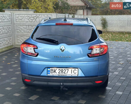 Синий Рено Меган, объемом двигателя 1.5 л и пробегом 257 тыс. км за 8600 $, фото 4 на Automoto.ua