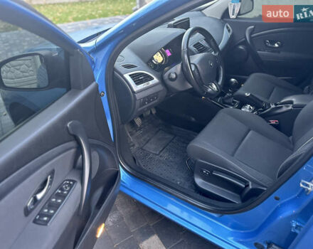 Синий Рено Меган, объемом двигателя 1.5 л и пробегом 257 тыс. км за 8600 $, фото 15 на Automoto.ua