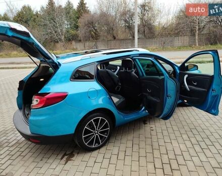 Синий Рено Меган, объемом двигателя 1.5 л и пробегом 200 тыс. км за 8999 $, фото 98 на Automoto.ua