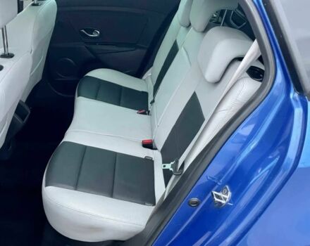 Синій Рено Меган, об'ємом двигуна 2 л та пробігом 82 тис. км за 4300 $, фото 12 на Automoto.ua