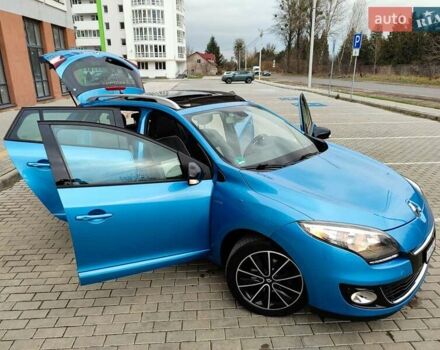 Синий Рено Меган, объемом двигателя 1.5 л и пробегом 200 тыс. км за 8999 $, фото 103 на Automoto.ua