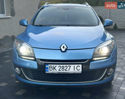 Синий Рено Меган, объемом двигателя 1.5 л и пробегом 257 тыс. км за 8600 $, фото 2 на Automoto.ua