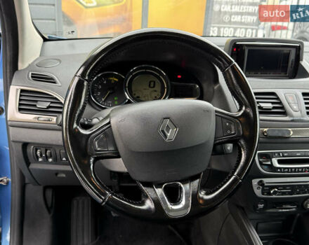 Синий Рено Меган, объемом двигателя 1.5 л и пробегом 286 тыс. км за 7800 $, фото 39 на Automoto.ua