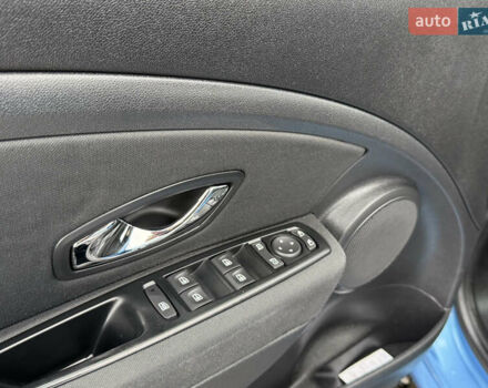 Синий Рено Меган, объемом двигателя 1.5 л и пробегом 286 тыс. км за 7800 $, фото 38 на Automoto.ua