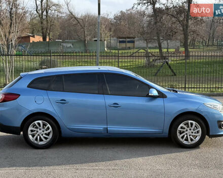 Синий Рено Меган, объемом двигателя 1.46 л и пробегом 196 тыс. км за 8000 $, фото 5 на Automoto.ua