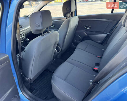 Синій Рено Меган, об'ємом двигуна 1.5 л та пробігом 209 тис. км за 10300 $, фото 23 на Automoto.ua