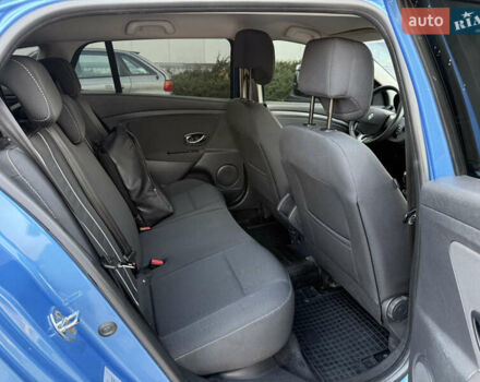 Синий Рено Меган, объемом двигателя 1.46 л и пробегом 196 тыс. км за 8000 $, фото 16 на Automoto.ua