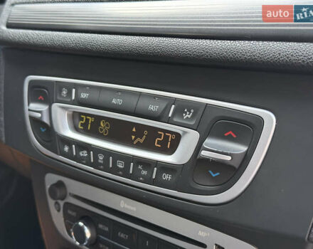 Синий Рено Меган, объемом двигателя 1.46 л и пробегом 196 тыс. км за 8000 $, фото 20 на Automoto.ua