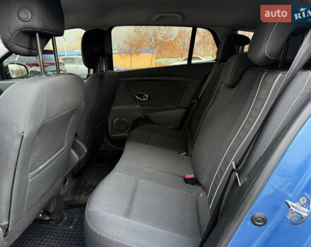 Синій Рено Меган, об'ємом двигуна 1.46 л та пробігом 195 тис. км за 8500 $, фото 15 на Automoto.ua