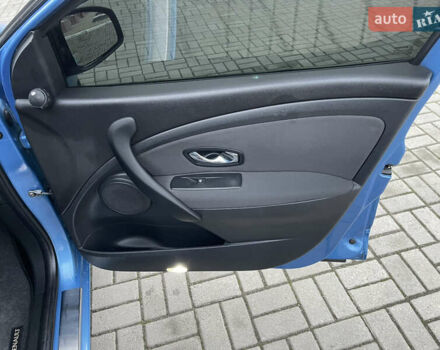 Синий Рено Меган, объемом двигателя 1.6 л и пробегом 279 тыс. км за 8350 $, фото 43 на Automoto.ua