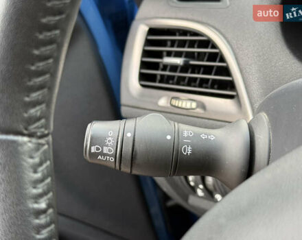 Синій Рено Меган, об'ємом двигуна 1.46 л та пробігом 195 тис. км за 8500 $, фото 28 на Automoto.ua