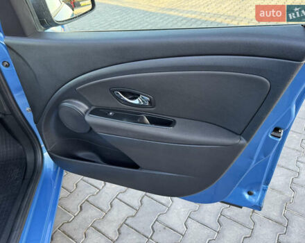 Синій Рено Меган, об'ємом двигуна 1.5 л та пробігом 209 тис. км за 10300 $, фото 28 на Automoto.ua