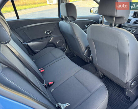 Синій Рено Меган, об'ємом двигуна 1.5 л та пробігом 209 тис. км за 10300 $, фото 24 на Automoto.ua