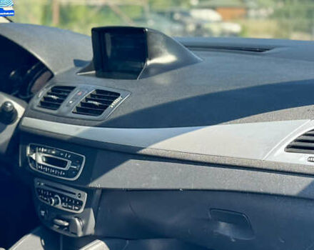 Синий Рено Меган, объемом двигателя 1.6 л и пробегом 279 тыс. км за 8650 $, фото 12 на Automoto.ua