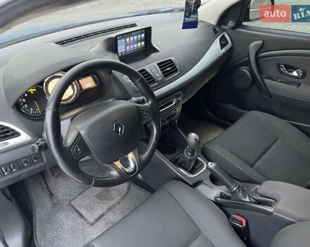 Синій Рено Меган, об'ємом двигуна 1.6 л та пробігом 280 тис. км за 7950 $, фото 17 на Automoto.ua