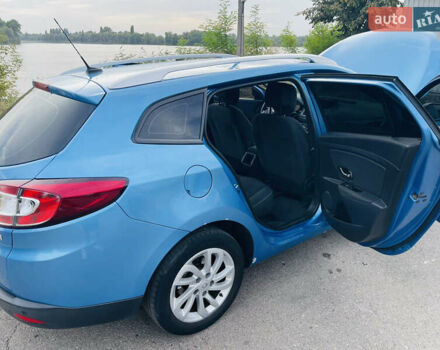 Синий Рено Меган, объемом двигателя 1.46 л и пробегом 256 тыс. км за 8200 $, фото 17 на Automoto.ua