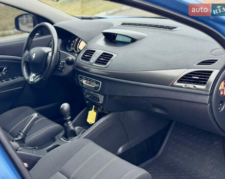 Синий Рено Меган, объемом двигателя 1.5 л и пробегом 194 тыс. км за 9300 $, фото 45 на Automoto.ua