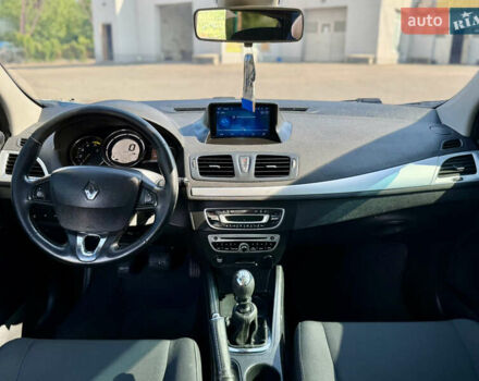 Синий Рено Меган, объемом двигателя 1.6 л и пробегом 279 тыс. км за 8650 $, фото 11 на Automoto.ua