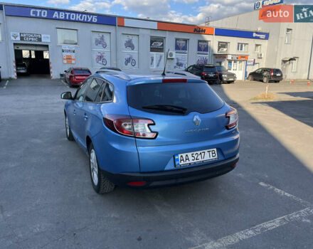 Синий Рено Меган, объемом двигателя 1.6 л и пробегом 216 тыс. км за 8700 $, фото 3 на Automoto.ua
