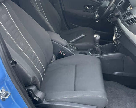 Синій Рено Меган, об'ємом двигуна 1.6 л та пробігом 280 тис. км за 7950 $, фото 22 на Automoto.ua