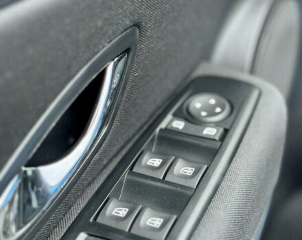 Синий Рено Меган, объемом двигателя 1.5 л и пробегом 194 тыс. км за 9300 $, фото 23 на Automoto.ua