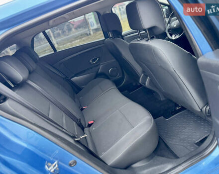 Синий Рено Меган, объемом двигателя 1.5 л и пробегом 194 тыс. км за 9300 $, фото 44 на Automoto.ua