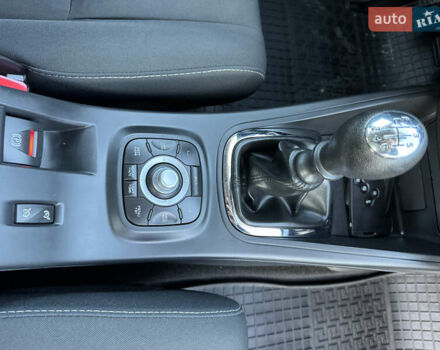 Синій Рено Меган, об'ємом двигуна 1.5 л та пробігом 209 тис. км за 10300 $, фото 29 на Automoto.ua