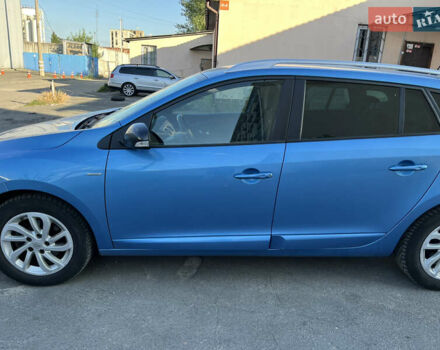 Синий Рено Меган, объемом двигателя 1.6 л и пробегом 216 тыс. км за 8700 $, фото 2 на Automoto.ua