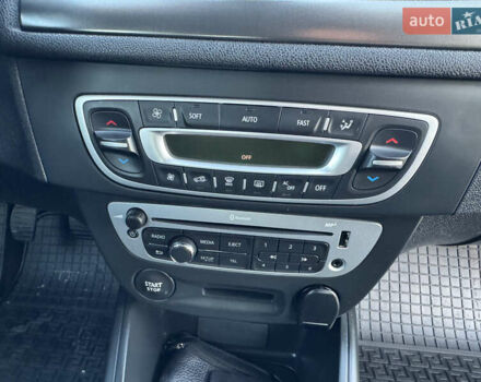 Синій Рено Меган, об'ємом двигуна 1.5 л та пробігом 209 тис. км за 10300 $, фото 30 на Automoto.ua