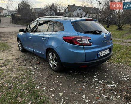 Синий Рено Меган, объемом двигателя 1.5 л и пробегом 294 тыс. км за 9200 $, фото 5 на Automoto.ua