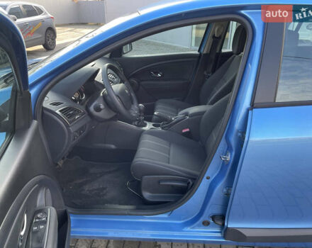 Синій Рено Меган, об'ємом двигуна 1.6 л та пробігом 207 тис. км за 8700 $, фото 22 на Automoto.ua