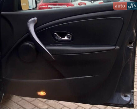 Синий Рено Меган, объемом двигателя 1.5 л и пробегом 153 тыс. км за 9600 $, фото 24 на Automoto.ua