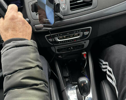 Синий Рено Меган, объемом двигателя 1.5 л и пробегом 294 тыс. км за 9200 $, фото 14 на Automoto.ua