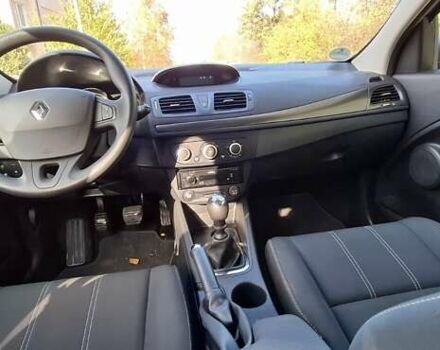Синий Рено Меган, объемом двигателя 1.6 л и пробегом 207 тыс. км за 8500 $, фото 16 на Automoto.ua