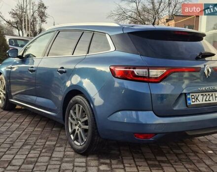 Синий Рено Меган, объемом двигателя 1.46 л и пробегом 232 тыс. км за 11300 $, фото 4 на Automoto.ua