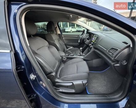 Синий Рено Меган, объемом двигателя 1.5 л и пробегом 198 тыс. км за 10900 $, фото 12 на Automoto.ua